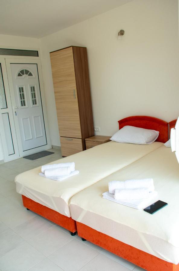 Bay Leaf Apartments Котор Екстер'єр фото